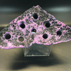 8 hole magnetic frag rock corner display